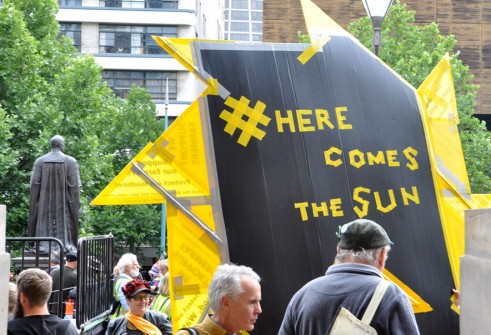 all-those-shapes_-_climate-change-rally_023_here-comes-the-sun.jpg