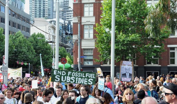 all-those-shapes_-_climate-change-rally_053_end-fossil-fuel-subsidies.jpg