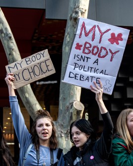 all-those-shapes_-_defend-abortion-rights-protest-rally_20220702_75_my-body-isnt-a-political-debate