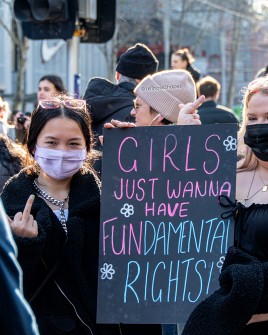 all-those-shapes_-_defend-abortion-rights-protest-rally_20220702_79_girls-just-wanna-have-fun-damental-rights