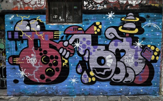 all-those-shapes_-_dizzy-hizzy_-_hand-shake_back-in-melbs_-_fitzroy