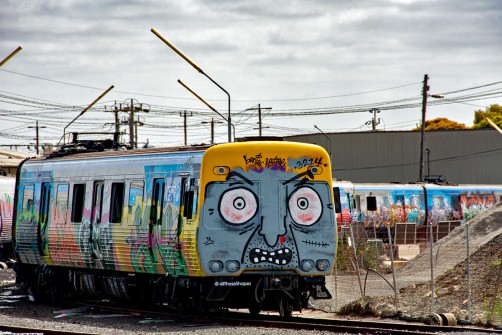 all-those-shapes_-_eat-me_-_thomas-the-meth-engine_01d