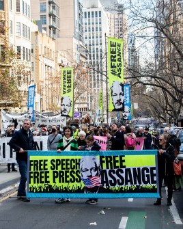 all-those-shapes_-_free-julian-assange-protest-rally_20220703_01