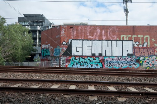 all-those-shapes_-_graffiti_-_getnup-roller_-_hawthorn