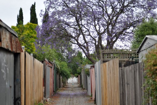 all-those-shapes_-_green-ufo_purple-spring-alley