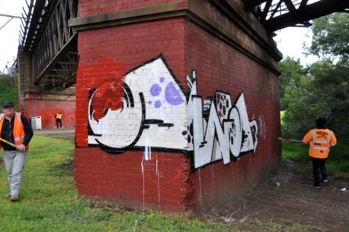 all-those-shapes_-_sigs_-_bridge-glyph_-_fitzroy-north