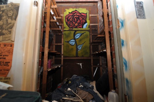 all-those-shapes_-_house-punk_07_-_cupboard-flower