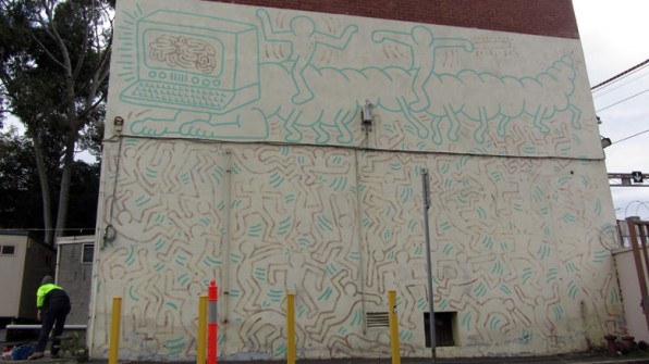all_those_shapes_-_keith_haring_-_wall_dance_-_collingwood