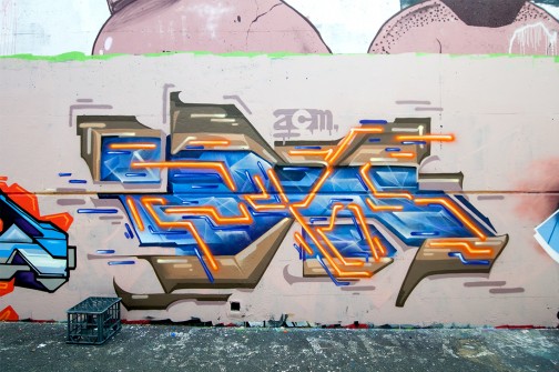 all-those-shapes_-_putos_-_neon-charger_-_fitzroy