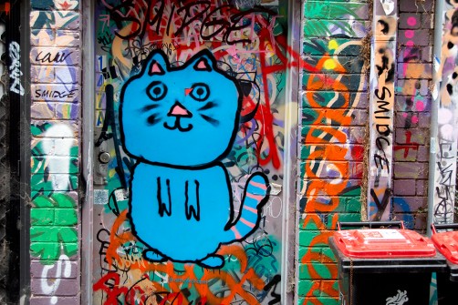 all-those-shapes_-_simple-lines_-_blue-triangle-cat_-_fitzroy