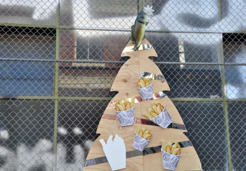 all-those-shapes_-_randoms_-_christmas-in-the-hood_-_collingwood
