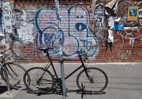 all-those-shapes_-_street-art_-_i-want-to-ride-again_-_collingwood