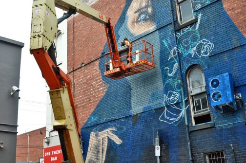 all-those-shapes_-_adnate_twoone_-_lady-in-blue_02_-_fitzroy