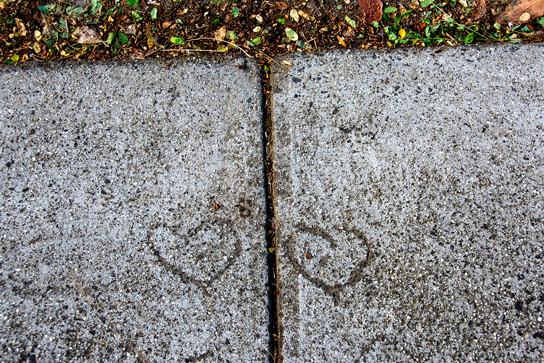 all-those-shapes_-_concrete-graffiti_-_two-hearts-the-struggle