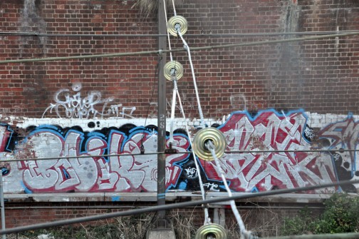 all-those-shapes_-_graffiti_-_boliks_-_camberwell
