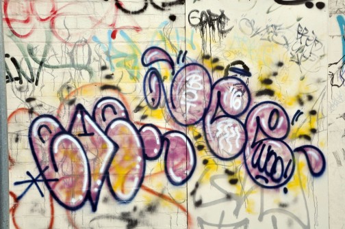 all-those-shapes_-_graffiti_-_bouncy-balloon-graff_-_collingwood