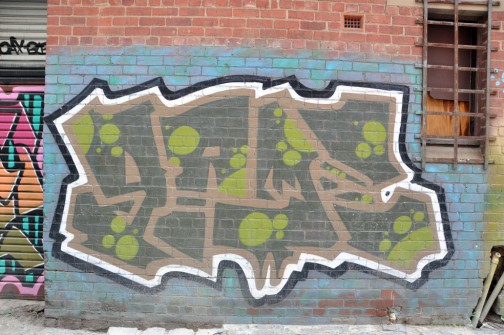 all-those-shapes_-_graffiti_-_erle_-_brunswick-east