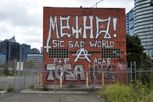 all-those-shapes_-_graffiti_-_metho_-_sic-sad-world