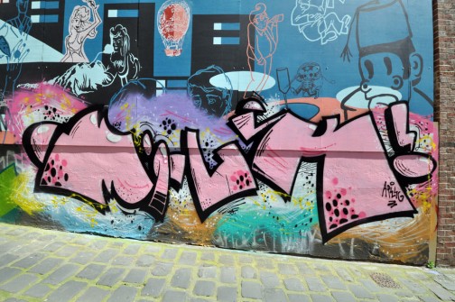 all-those-shapes_-_graffiti_-_milk_pink_-_fitzroy