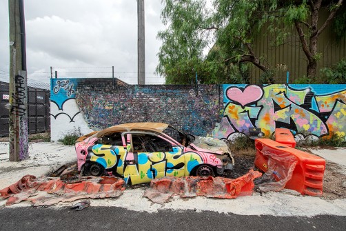 all-those-shapes_-_graffiti_-_rip-swish-burnt-out-car_05