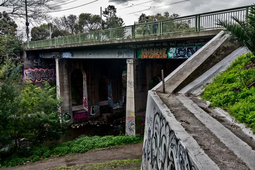 all-those-shapes_-_graffiti_-_the-bridge_-_north-fitzroy