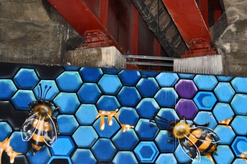 all-those-shapes_-_makatron_-_industial-blue-honeycomb_-_southbank